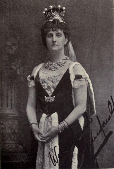 1902-Winifred1.jpg